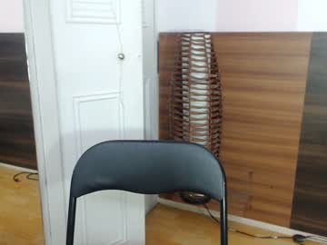 Deliciosa Moreninha Mostrando a Buceta Lisinha