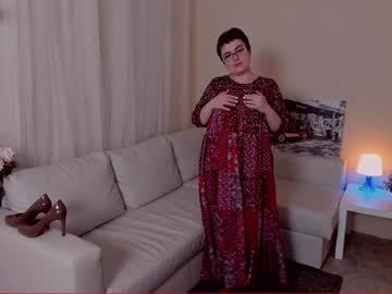 Gostosa Tatuada se Exibindo em Fotos Pelada