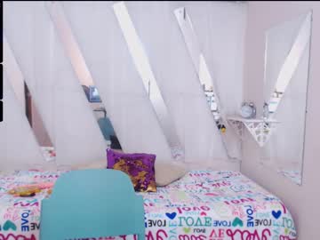 Morena Linda Sentando na Pica