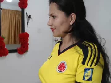 Morena Peitudinha em Fotos Pelada