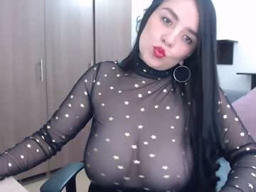 Novinha linda de 18 anos provocando de camisolinha