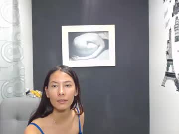 Novinha de cabelos ruivos fazendo sexo anal